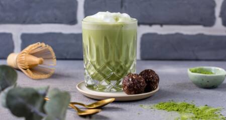 Vegaaninen matcha latte