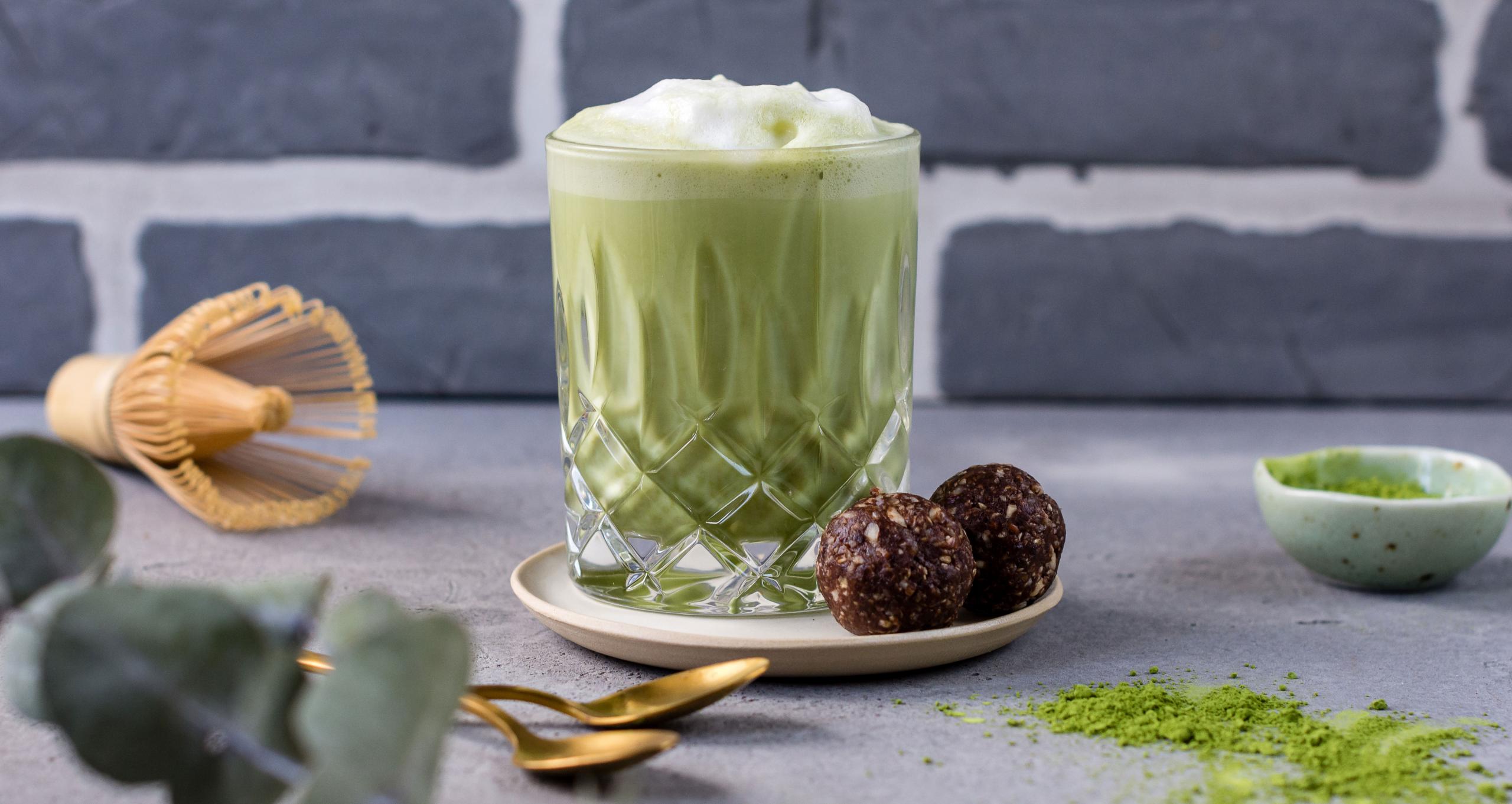 Vegaaninen matcha latte